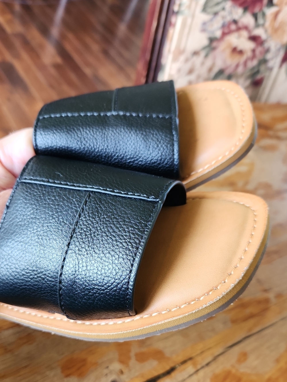 YELLOWBOX sz 8.5 dixon flat slides black vegan - Picture 3 of 11